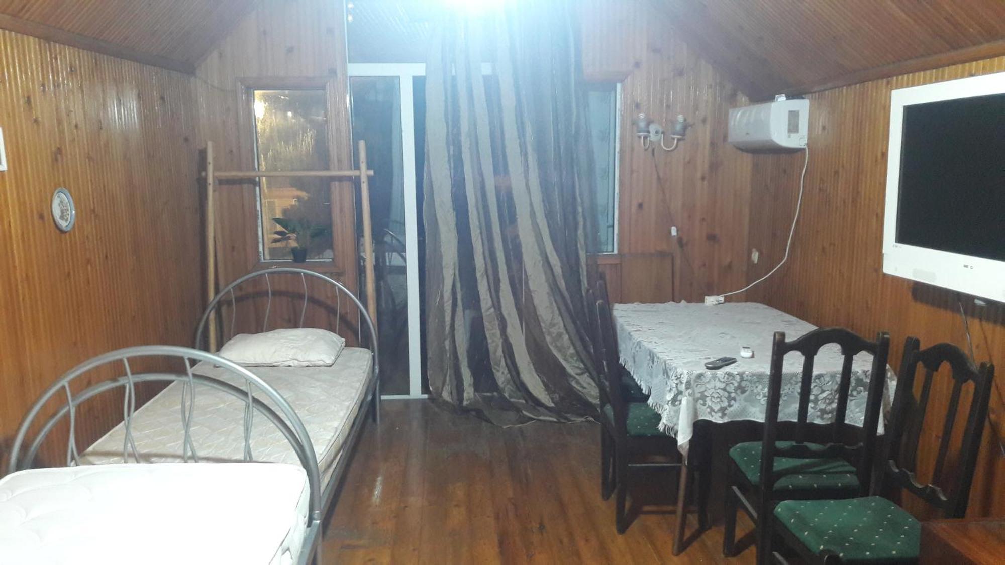 Hotel Gostevoi Dom Batumi. Zewnętrze zdjęcie